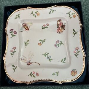 Elegant Cream Square Plate with Insect Design